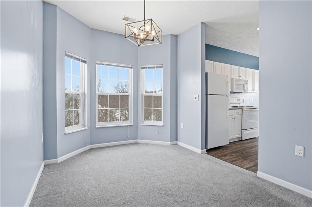 217 Stockton Ridge Cranberry Township, PA 16066 - Photo 4 of 40