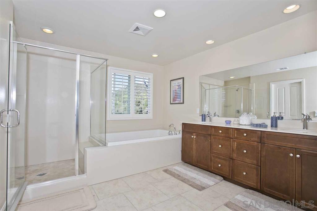 10081 Ranchitos Place Lakeside, CA 92040 - Photo 13 of 25 Gallery Image 13
