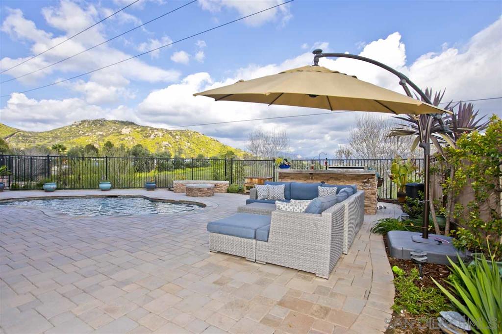 10081 Ranchitos Place Lakeside, CA 92040 - Photo 3 of 25 Gallery Image 3