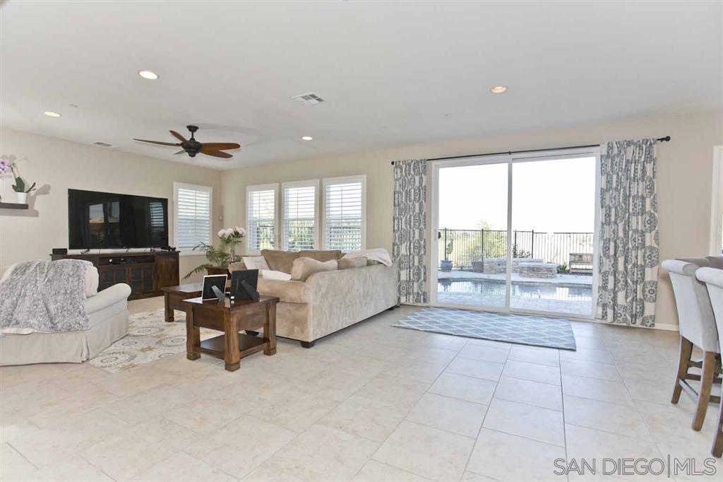 10081 Ranchitos Place Lakeside, CA 92040 - Photo 4 of 25 Gallery Image 4