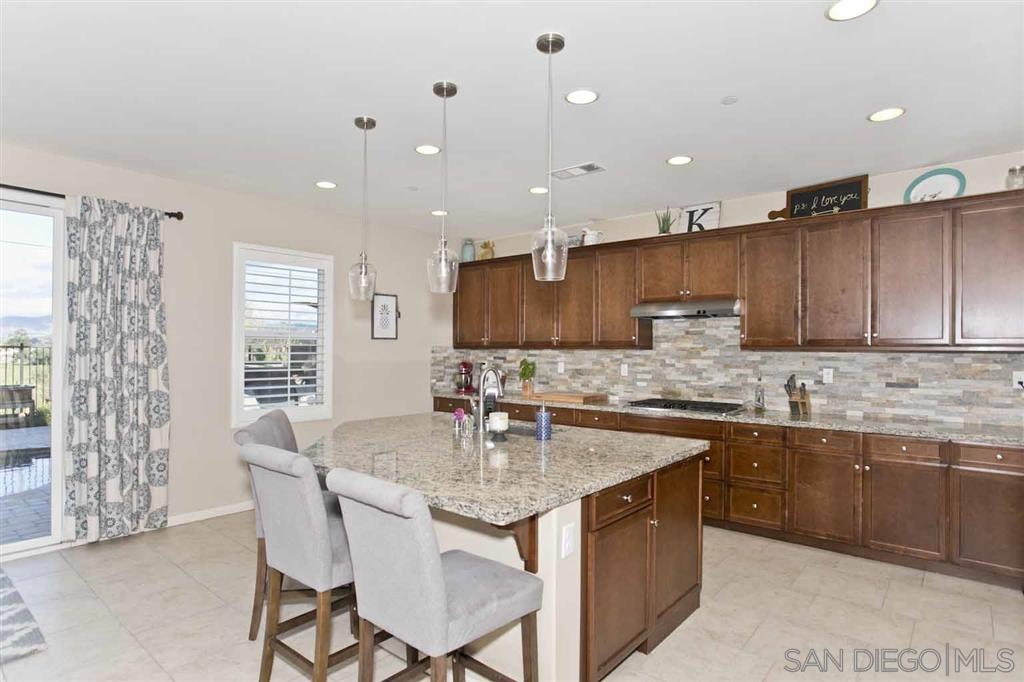 10081 Ranchitos Place Lakeside, CA 92040 - Photo 7 of 25 Gallery Image 7