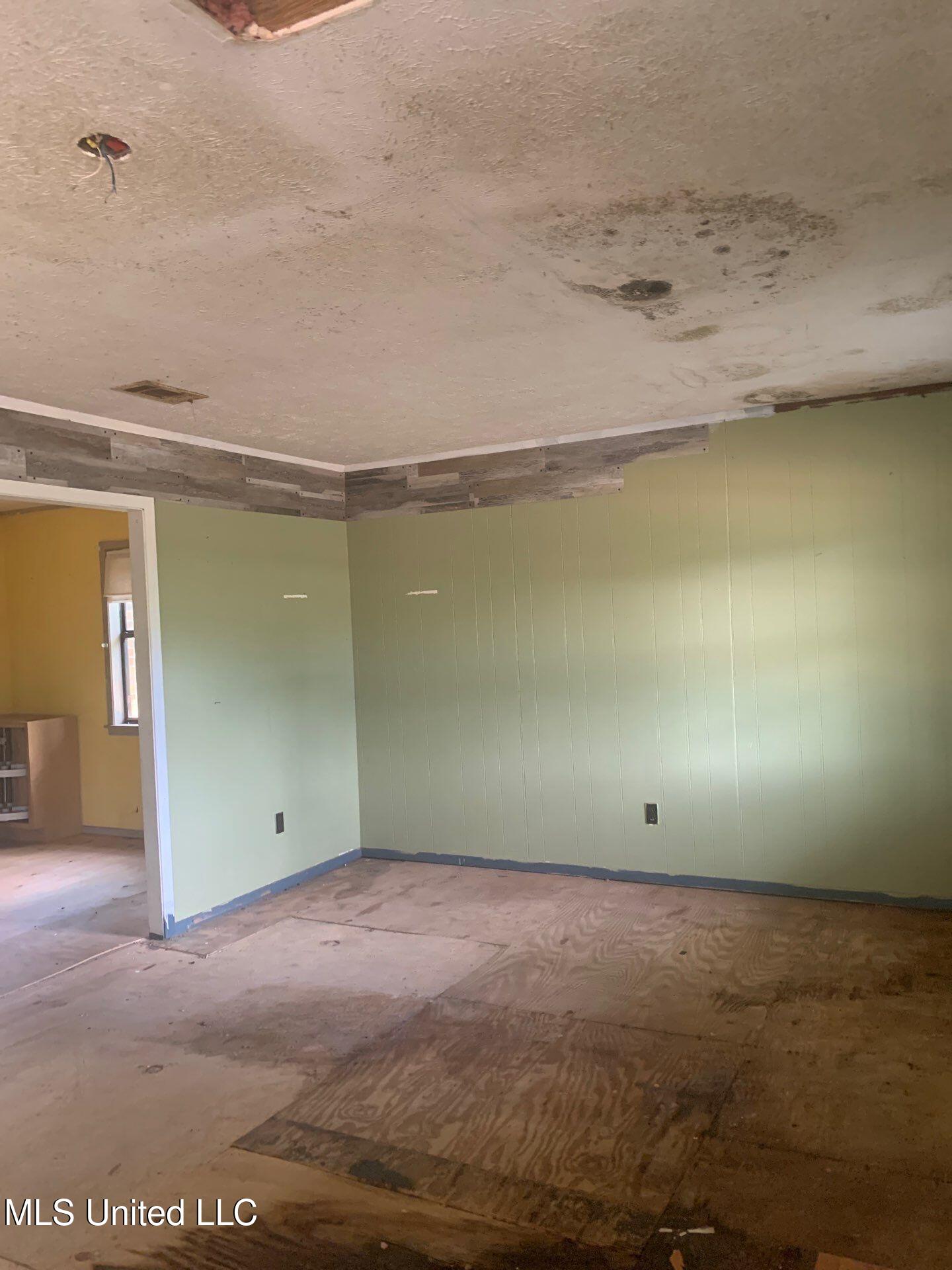 1356 Old River Road Harrisville, MS 39082 - Photo 16 of 18 83-May 16 2025 01_42pm-oYgP