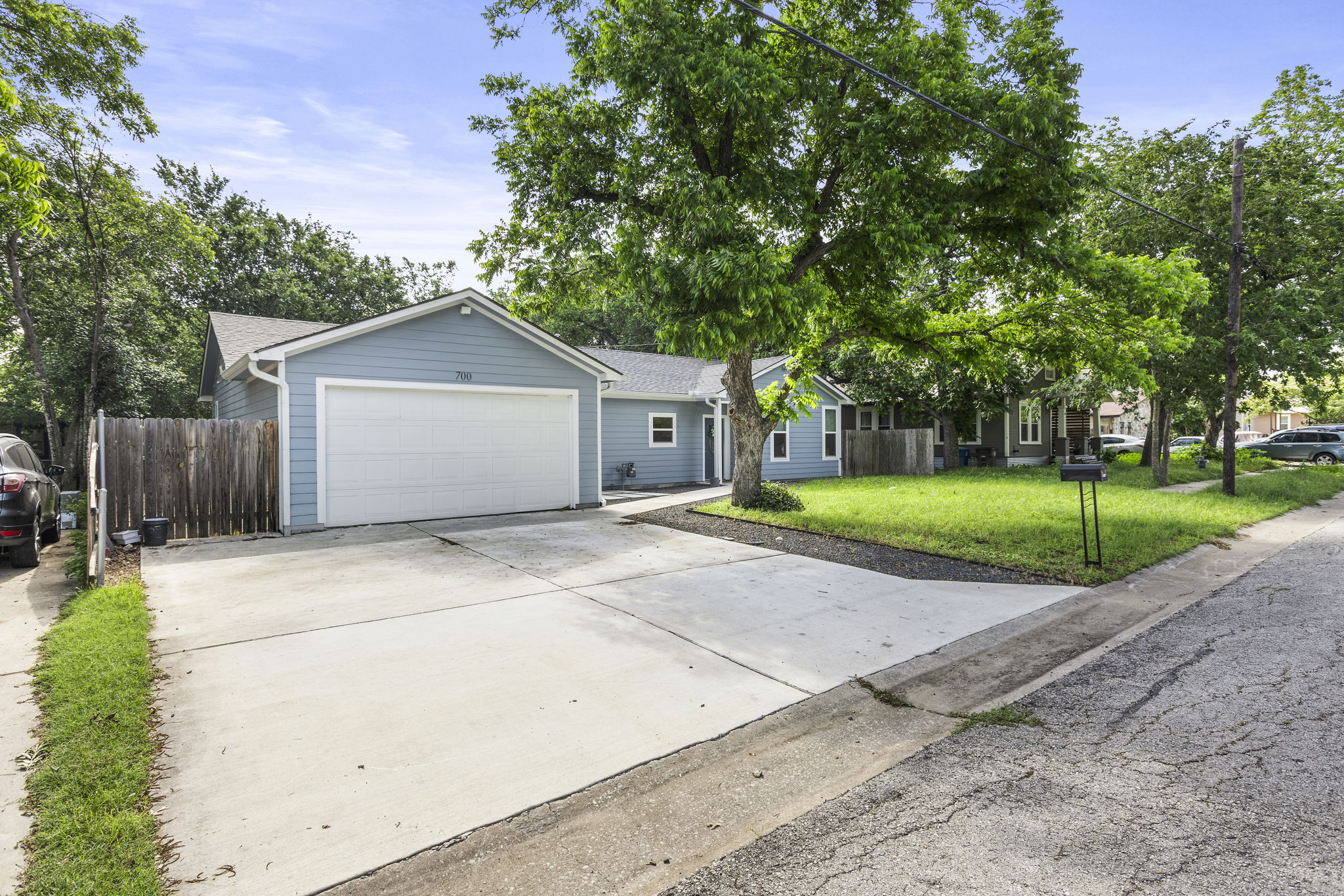 700 South Church Street Lockhart, TX 78644 - Photo 37 of 37 Large garage and ample parking.