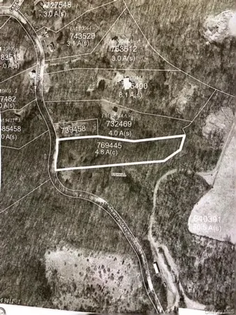 $199,000 | 301 Van Wyck Lake Road, Fishkill, NY 12524