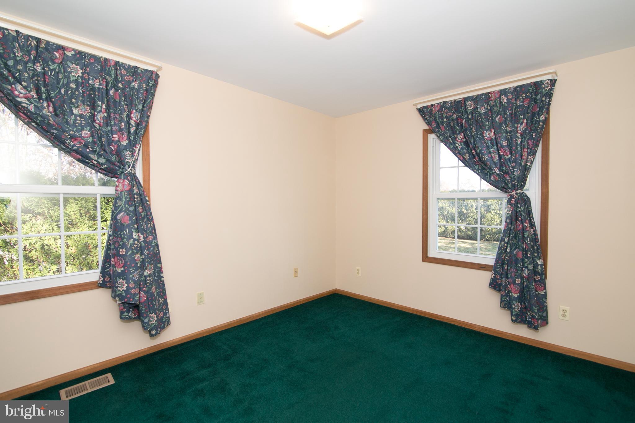 14306 Spriggs Road Woodbridge, VA 22193 - Photo 34 of 59 Gallery Image 34