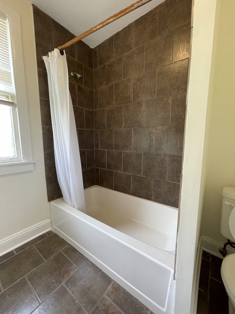 3449 North Oketo Avenue, Unit 1R Chicago, IL 60634 - Photo 5 of 12