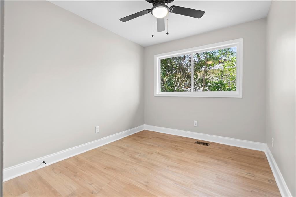 44 Bell Street Toccoa, GA 30577 - Photo 16 of 34