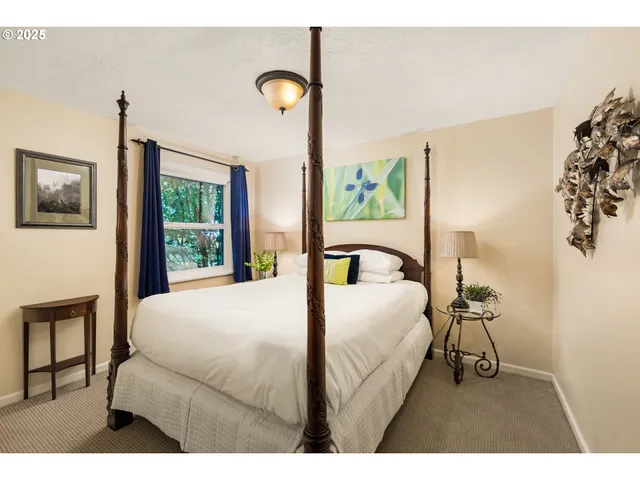 $2,250,000 | 49198 McKenzie Highway, Vida, OR 97488