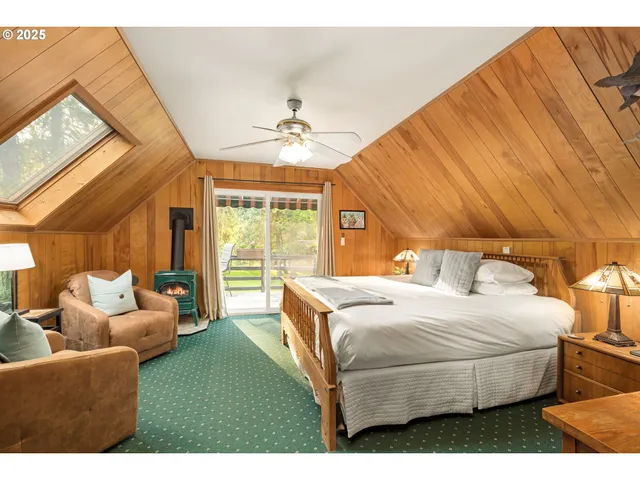 $2,250,000 | 49198 McKenzie Highway, Vida, OR 97488