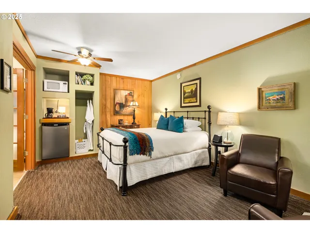 $2,250,000 | 49198 McKenzie Highway, Vida, OR 97488