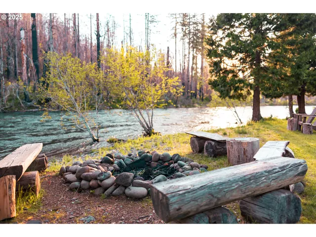 $2,250,000 | 49198 McKenzie Highway, Vida, OR 97488