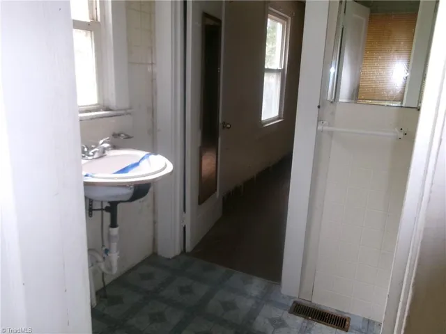 $175,000 | 3602 West Old Highway 64, Lexington, NC 27295