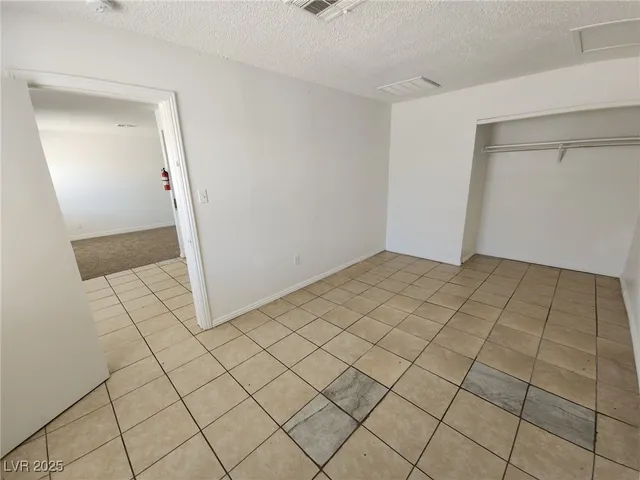 $900 | 2513 Cedar Avenue, Unit 3, Las Vegas, NV 89101