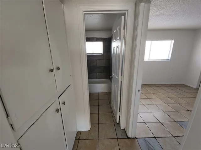 $900 | 2513 Cedar Avenue, Unit 3, Las Vegas, NV 89101