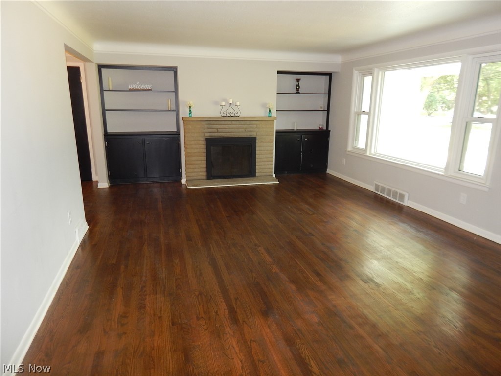 6298 Crossview Road Independence, OH 44131 - Photo 4 of 26