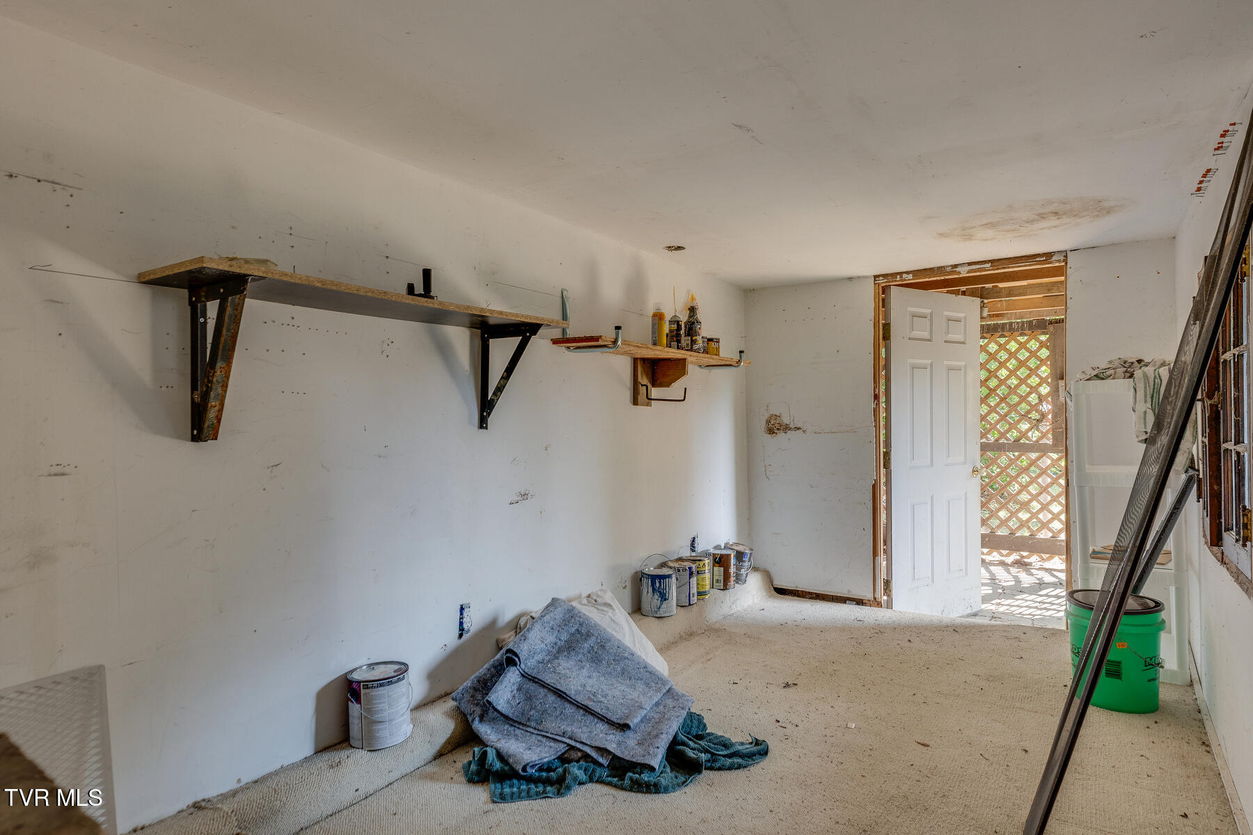 120 Rock Road Bristol, TN 37620 - Photo 36 of 38 034