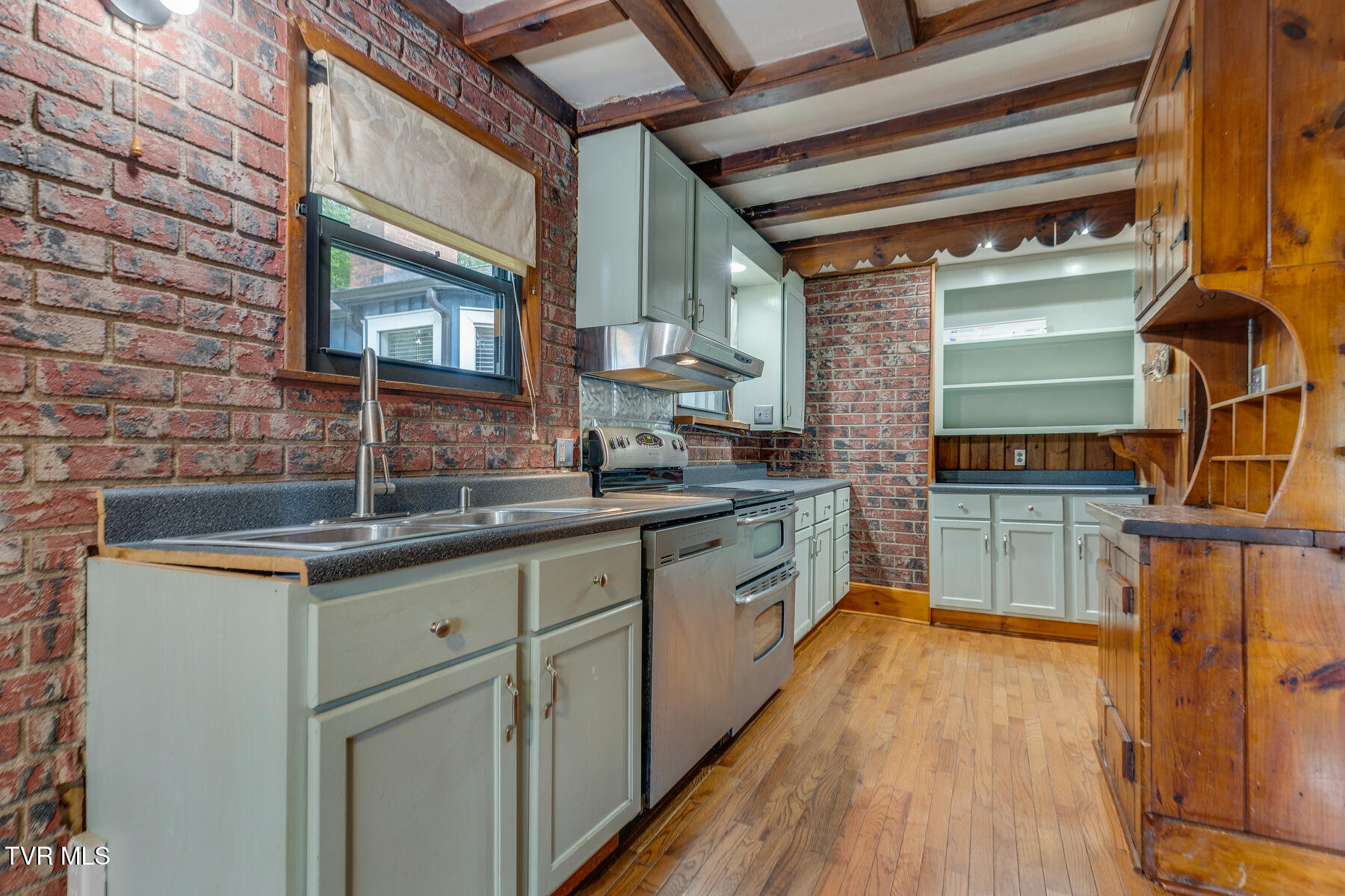 120 Rock Road Bristol, TN 37620 - Photo 8 of 38 012