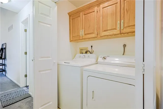 $325,000 | 3904 Remington Court, St. Joseph, MO 64506