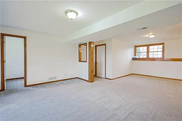 $325,000 | 3904 Remington Court, St. Joseph, MO 64506