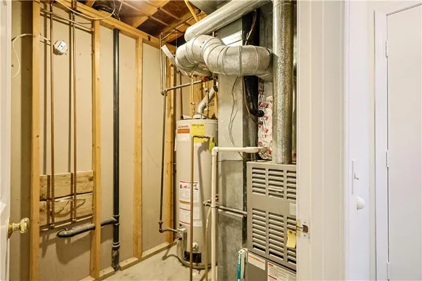 $325,000 | 3904 Remington Court, St. Joseph, MO 64506