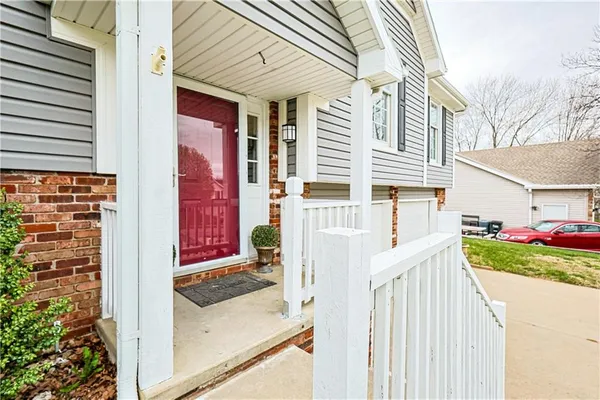 $325,000 | 3904 Remington Court, St. Joseph, MO 64506