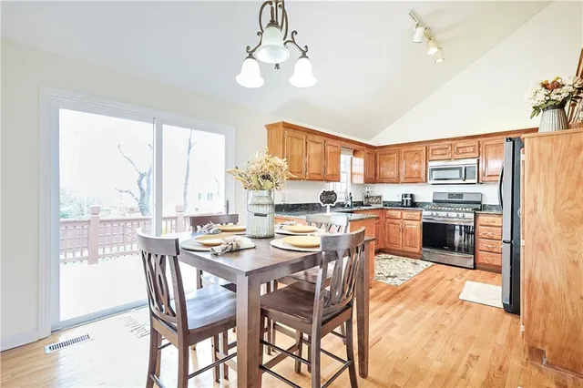 $325,000 | 3904 Remington Court, St. Joseph, MO 64506