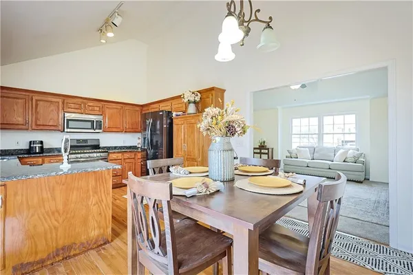 $325,000 | 3904 Remington Court, St. Joseph, MO 64506