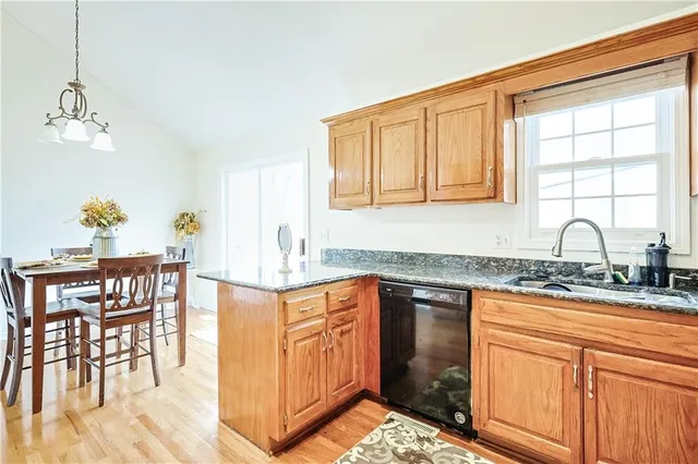 $325,000 | 3904 Remington Court, St. Joseph, MO 64506