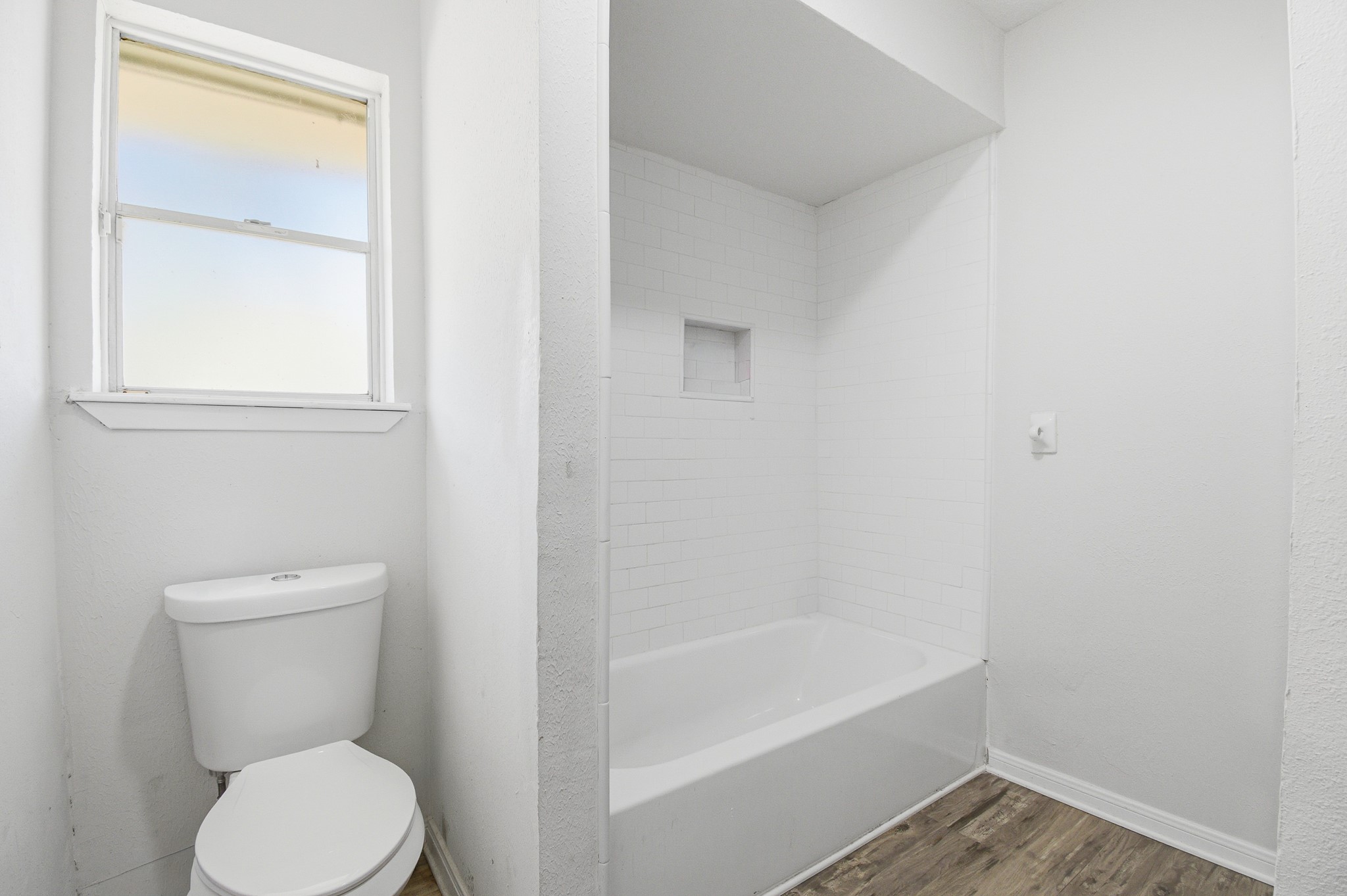 701 St Lawrence River Road Montgomery, TX 77316 - Photo 19 of 35 Second Downstairs bathroom