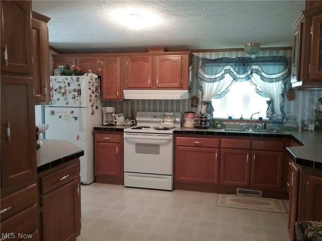 62590 Byesville Road Cambridge, OH 43725 - Photo 9 of 26 Gallery Image 9