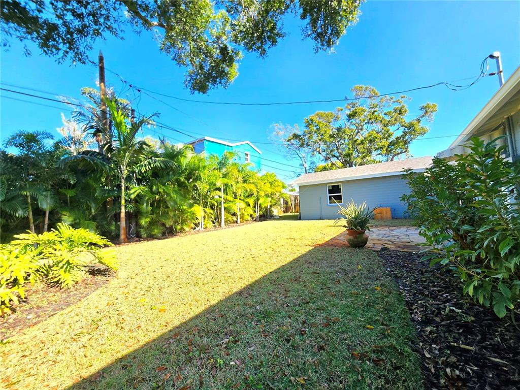 4737 Del Rio Way South Gulfport, FL 33711 - Photo 27 of 55 a view of a backyard