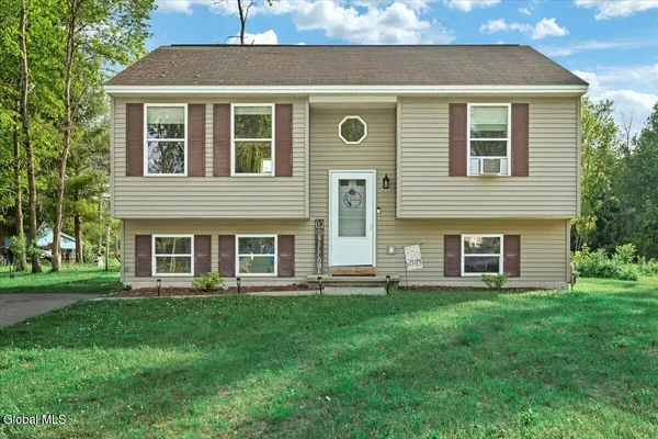 $255,000 | 25 Margaret Street, Hudson Falls, NY 12839