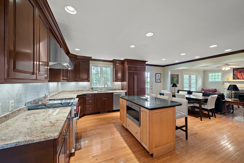 16 Azalea Circle Dedham, MA 02026 - Photo 5 of 35 Gallery Image 5