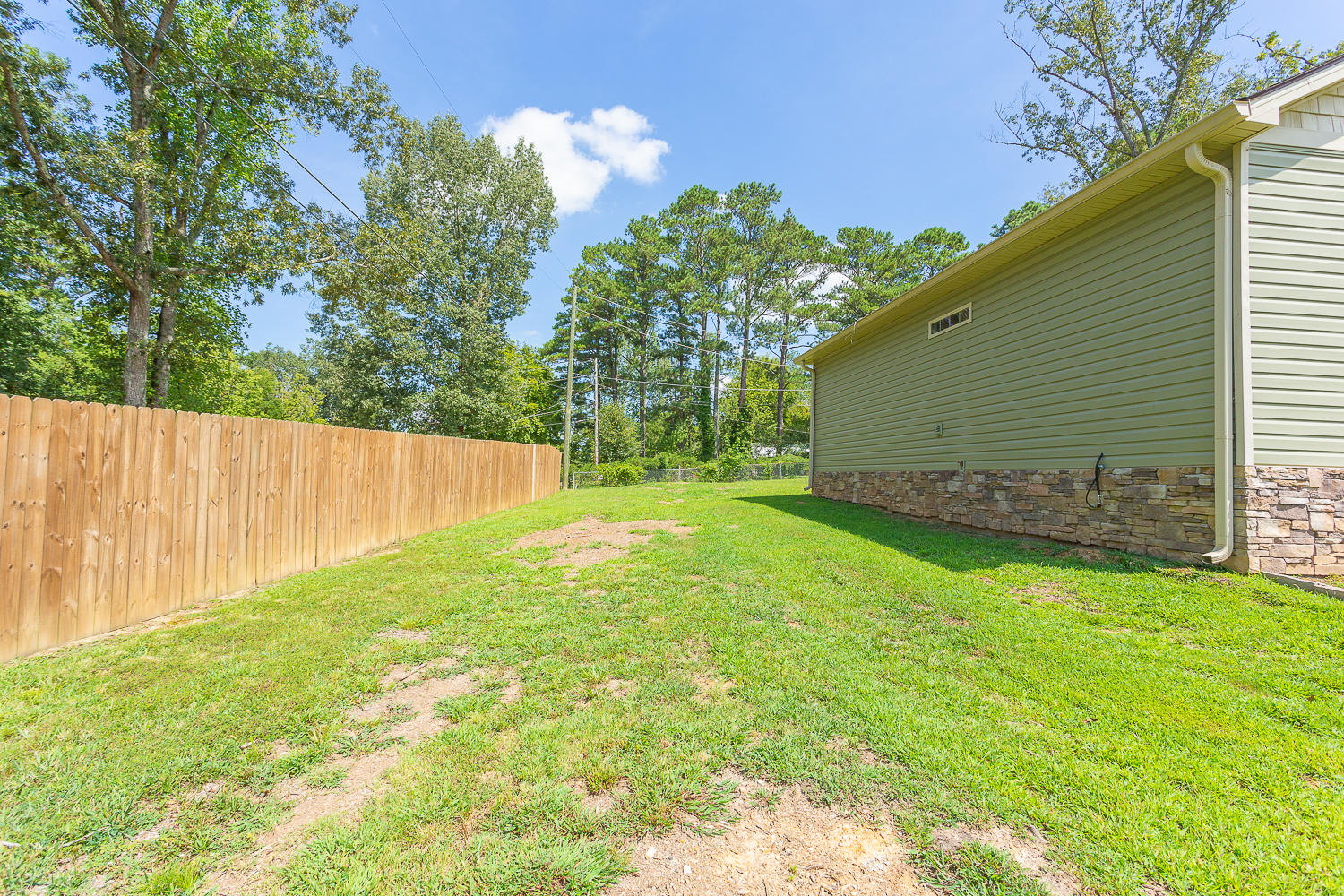 427 Haggard Road Ringgold, GA 30736 - Photo 3 of 23 427 Haggard HD -6