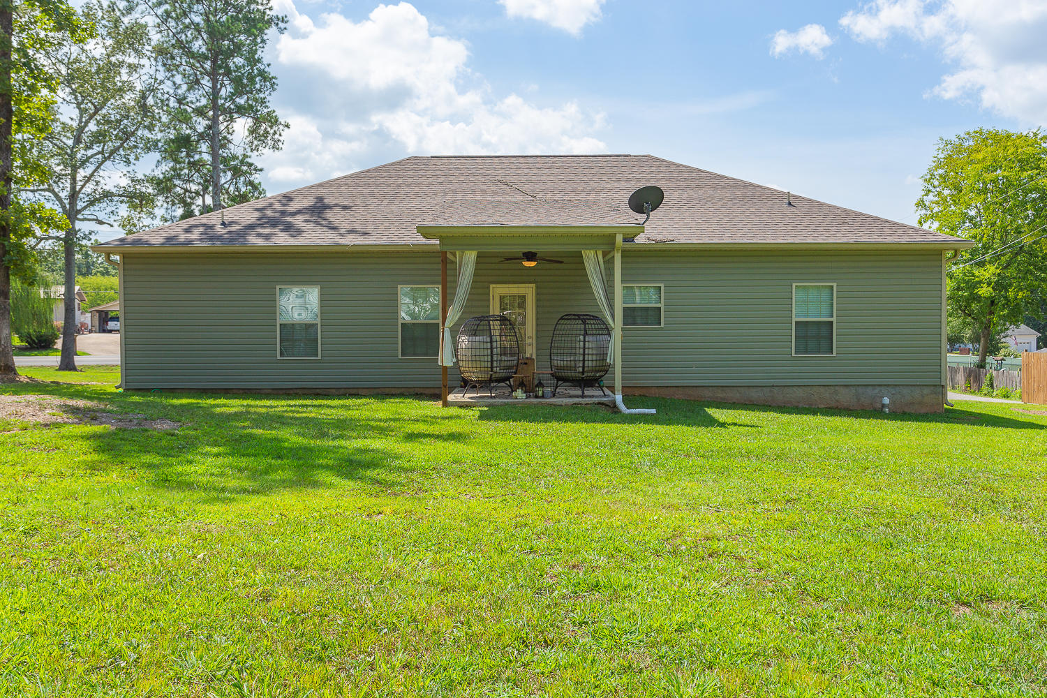427 Haggard Road Ringgold, GA 30736 - Photo 4 of 23 427 Haggard HD -11