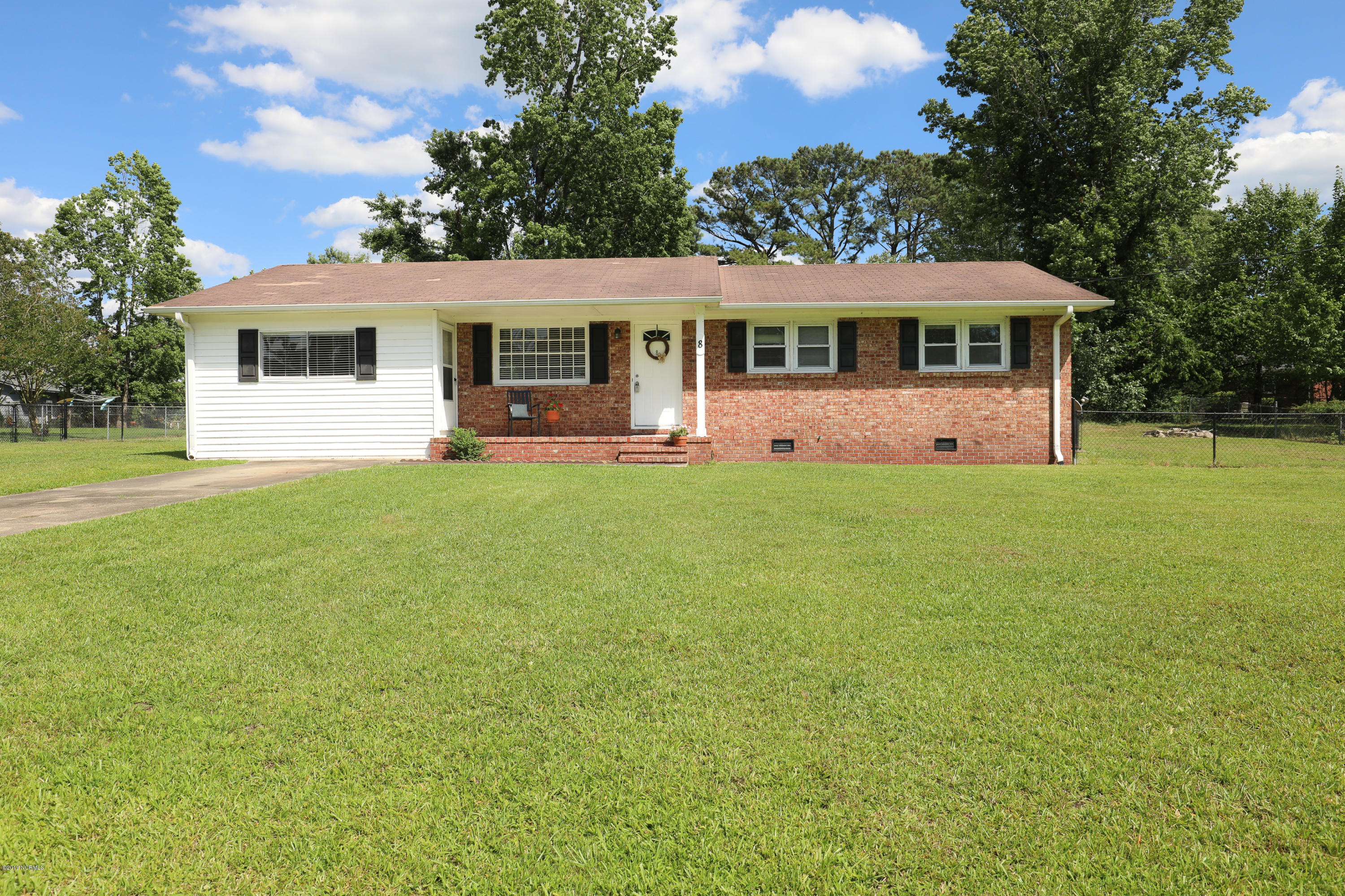8 Victoria Road Jacksonville, NC 28546 - Photo 1 of 28 untitled-5252