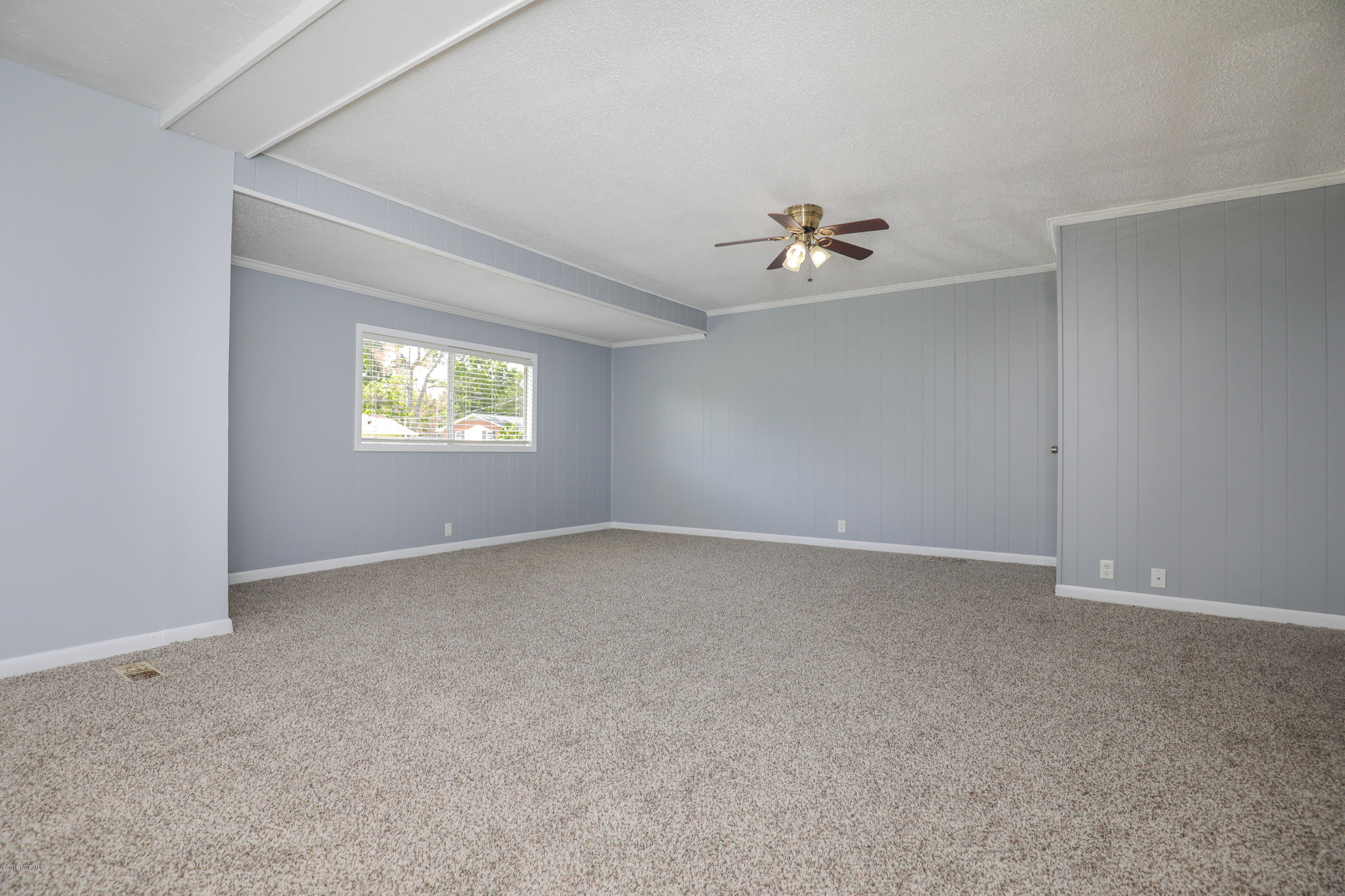 8 Victoria Road Jacksonville, NC 28546 - Photo 5 of 28 untitled-5211