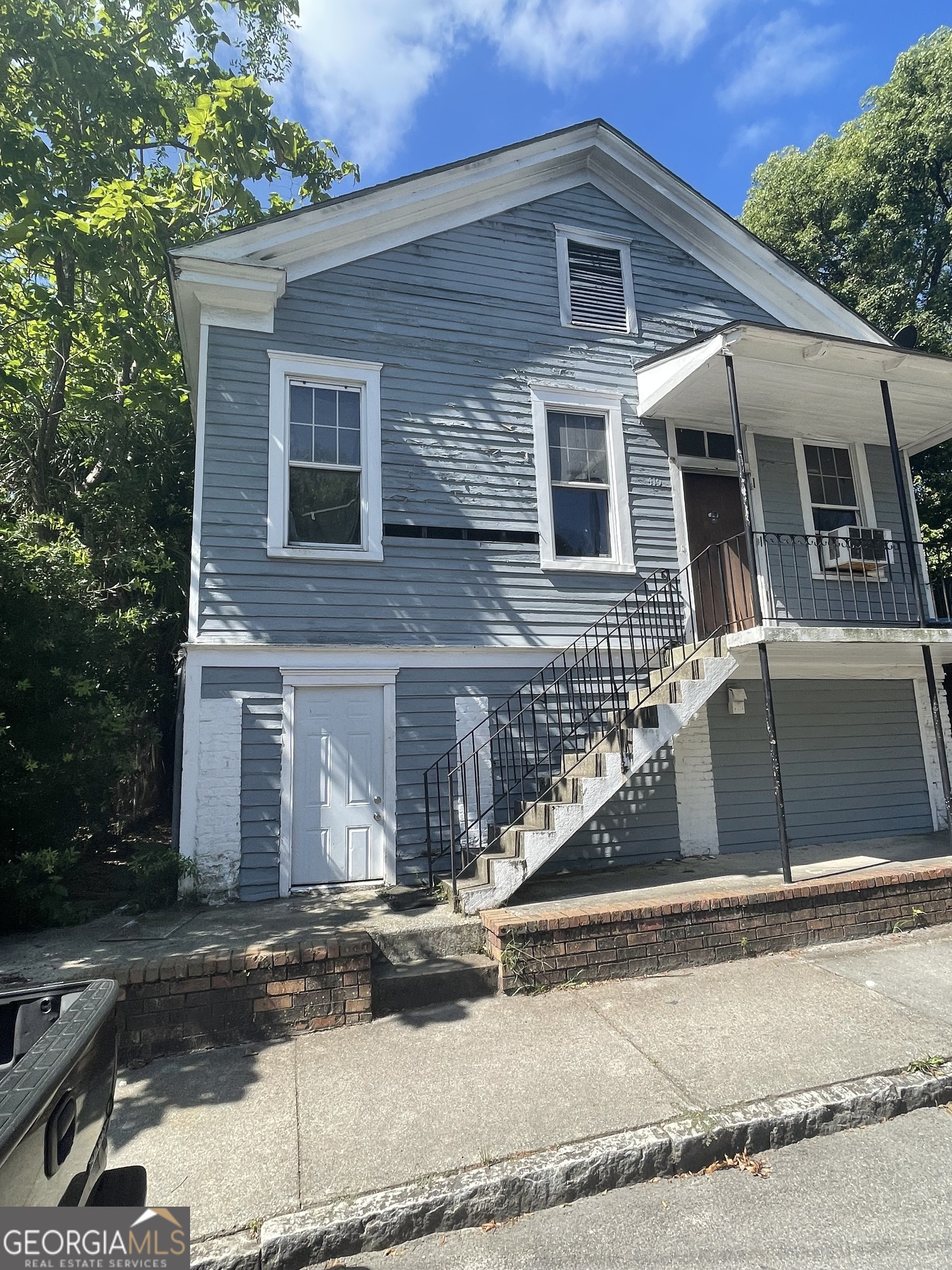 415 East 35th Street Savannah, GA 31401 - Photo 2 of 5