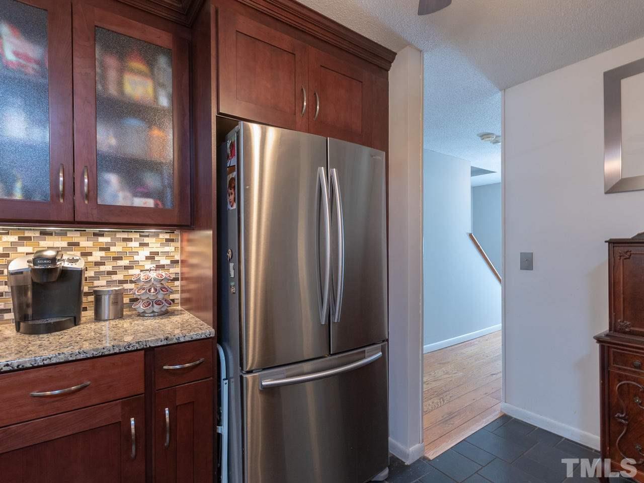 3616 Morningside Drive Raleigh, NC 27607 - Photo 3 of 29