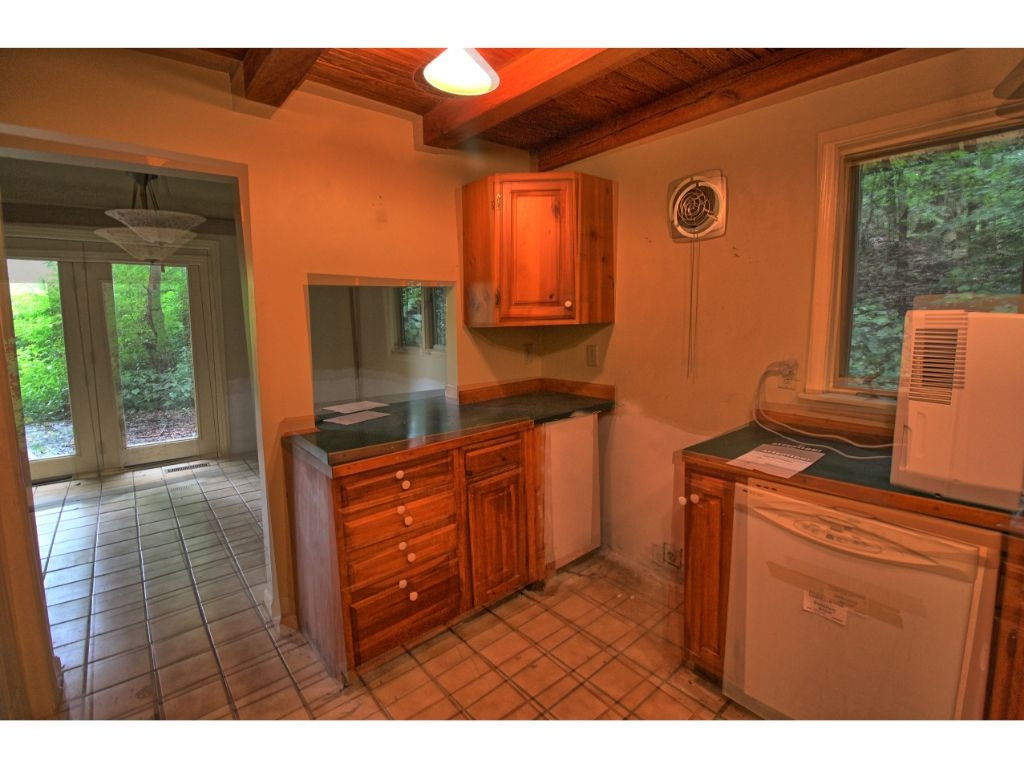 530 Morgan Road Greeneville, TN 37745 - Photo 13 of 36 Photo 13