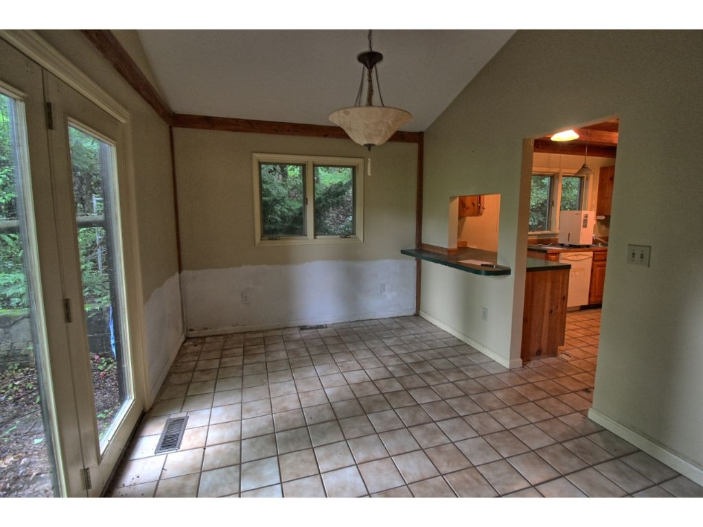 530 Morgan Road Greeneville, TN 37745 - Photo 17 of 36 Photo 17