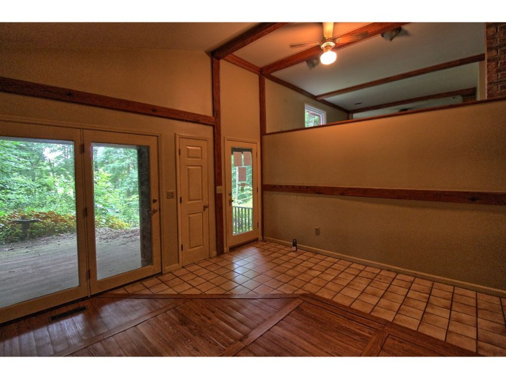 530 Morgan Road Greeneville, TN 37745 - Photo 8 of 36 Photo 8