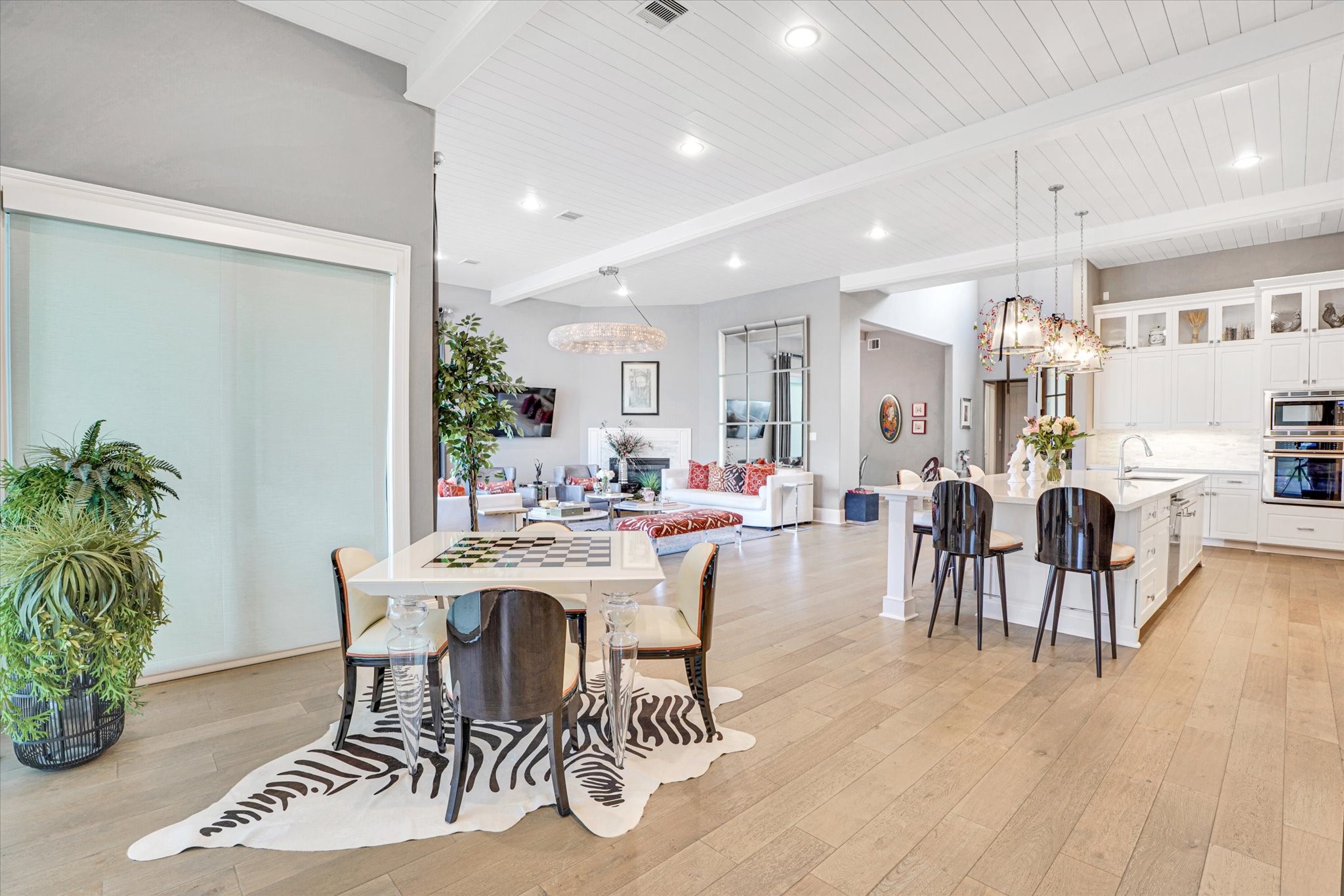 42 Pronghorn Place Spring, TX 77389 - Photo 21 of 47 a view of a dining room with furniture
