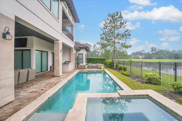$2,199,000 | 42 Pronghorn Place, Spring, TX 77389