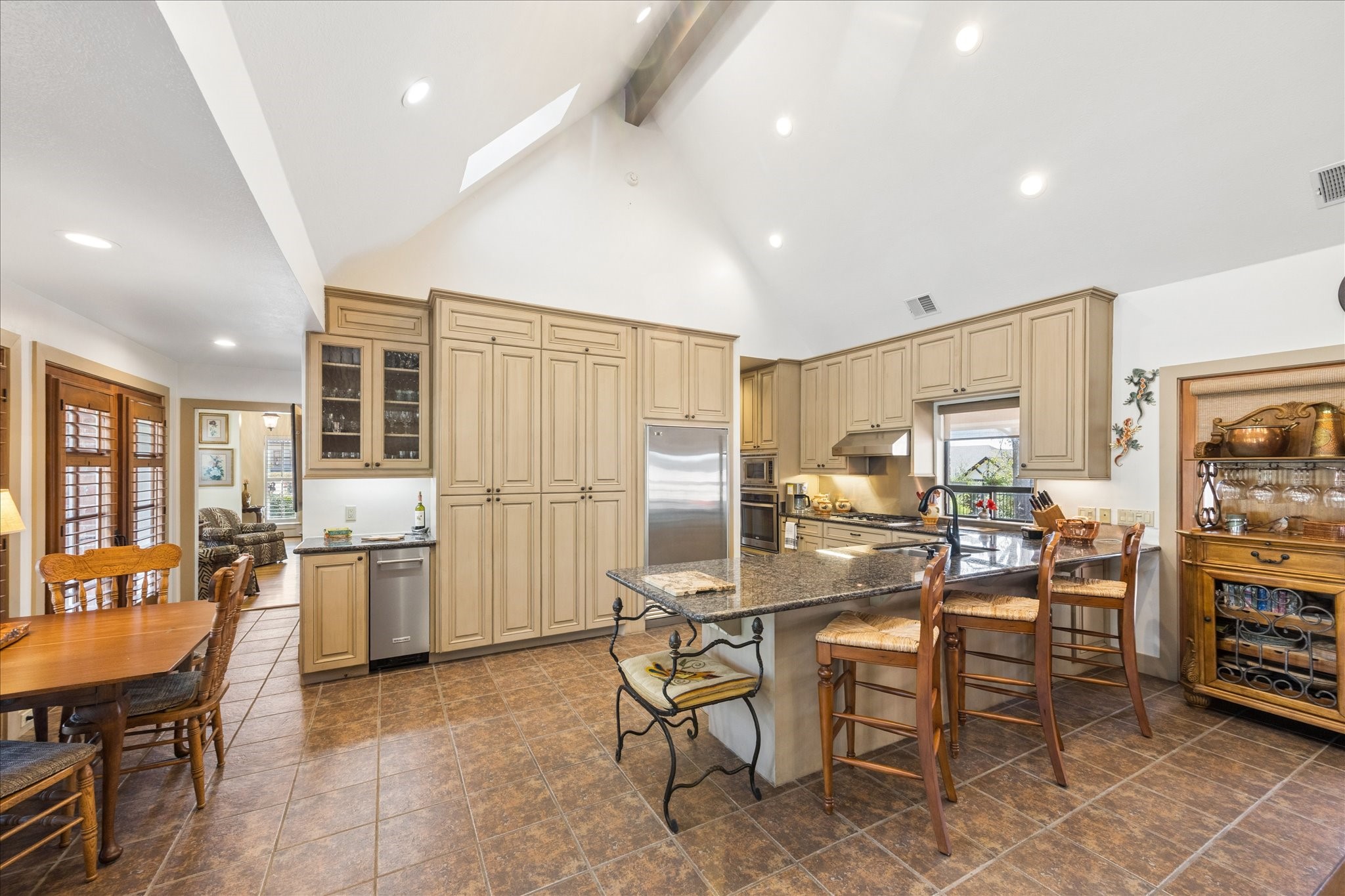 2360 Gun And Rod Circle Brenham, TX 77833 - Photo 5 of 28