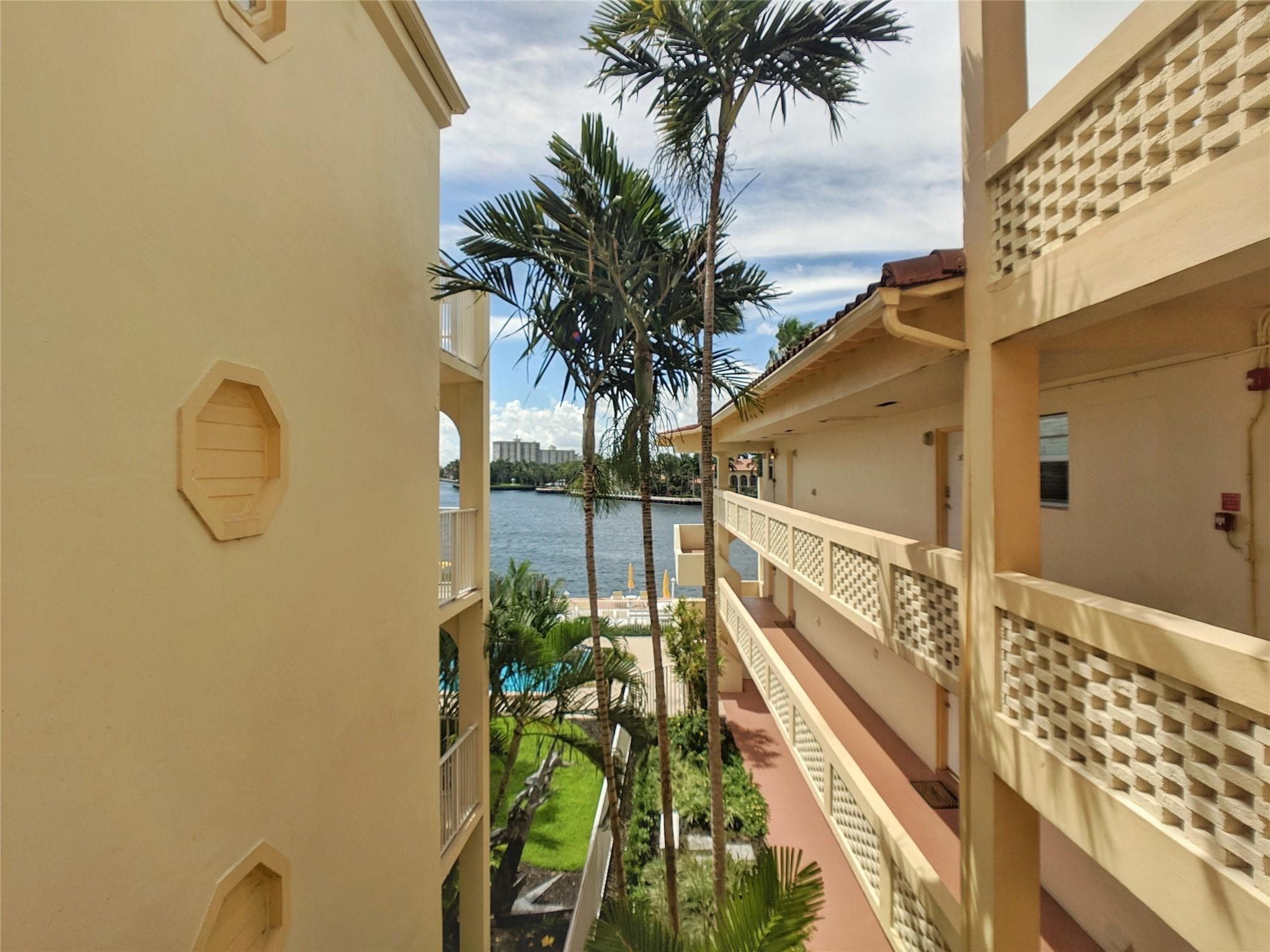 341 North Birch Road, Unit 316 Fort Lauderdale, FL 33304 - Photo 30 of 37 Photo 30