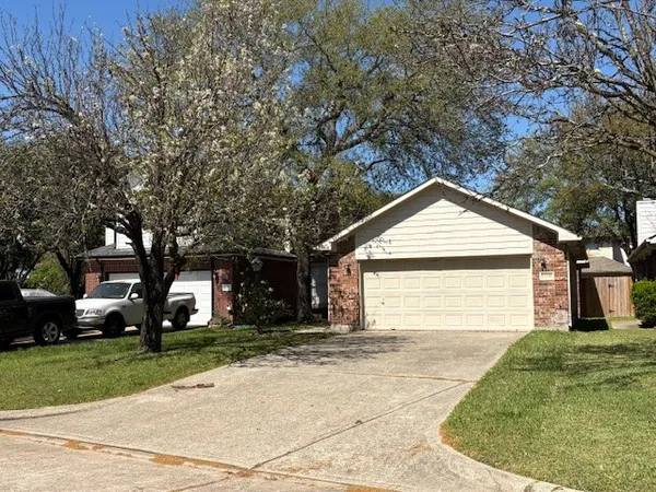 $1,800 | 12038 Westwold Drive, Tomball, TX 77377