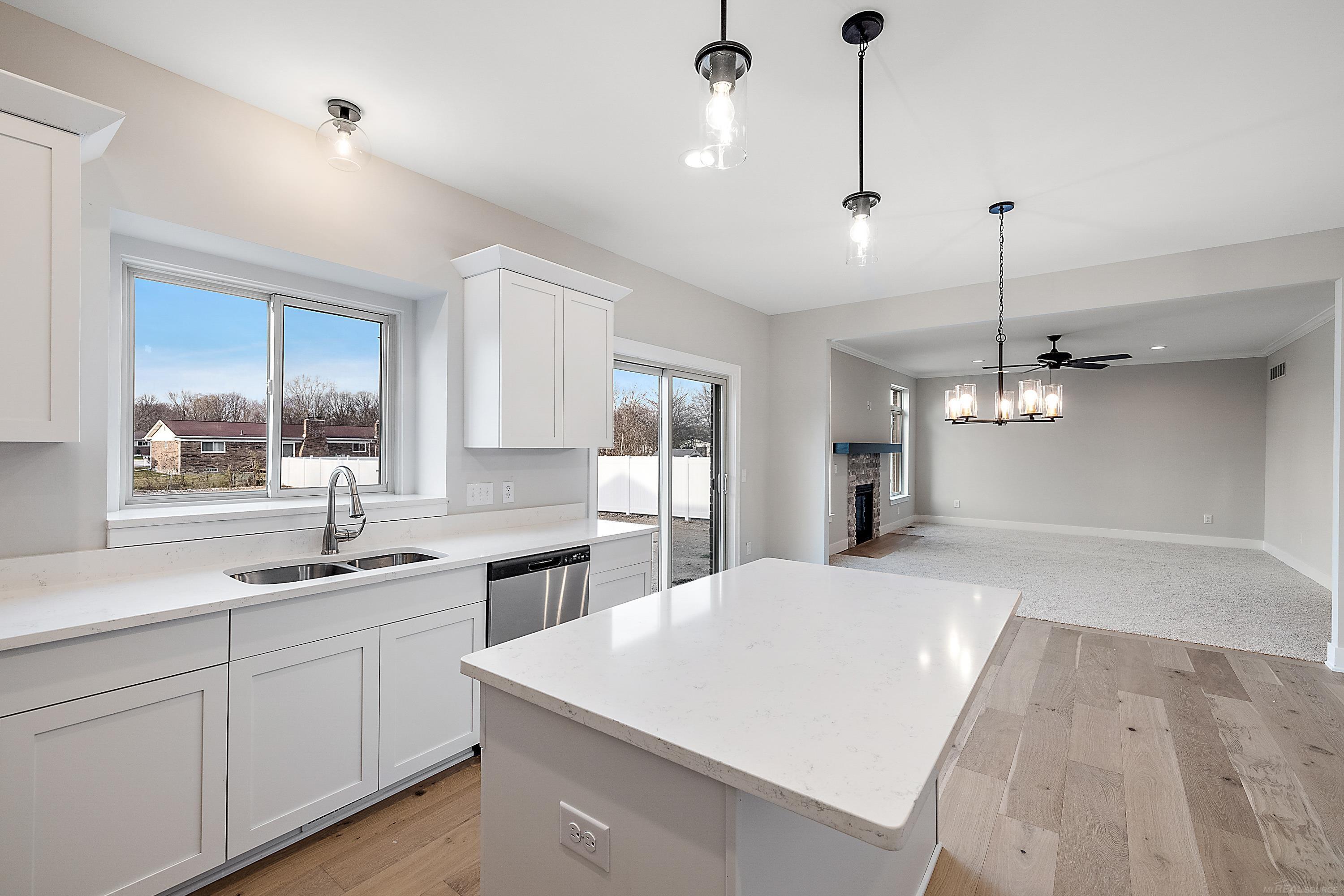 28570 Cotton Road New Baltimore, MI 48047 - Photo 26 of 46 50097299-31.JPG