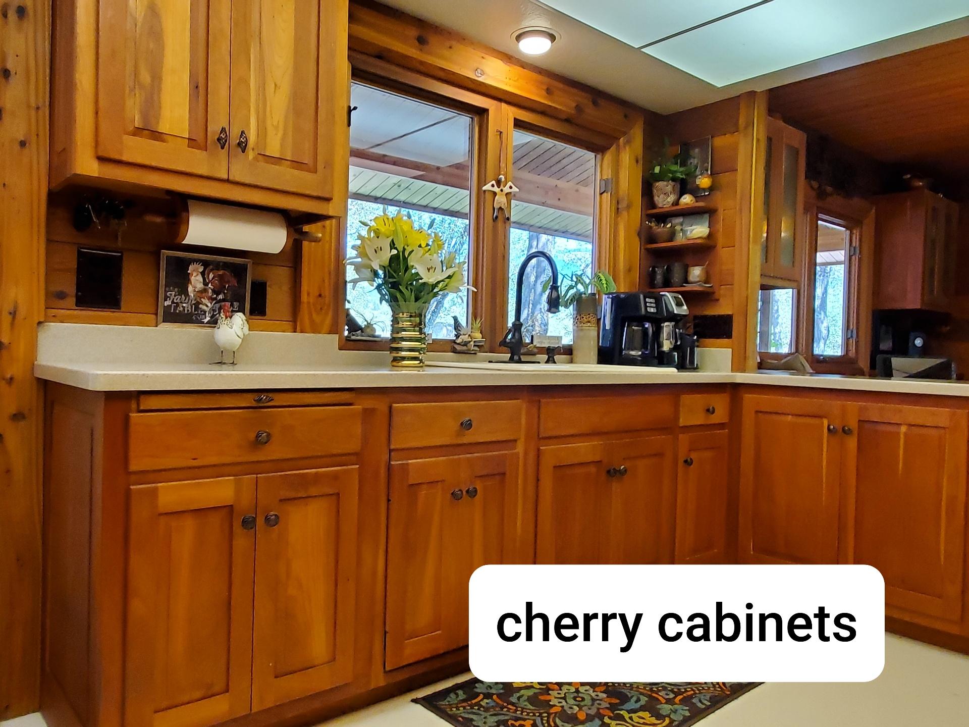 1275 Kubli Road Grants Pass, OR 97527 - Photo 9 of 21 TIMELESS CHERRY CABINETS