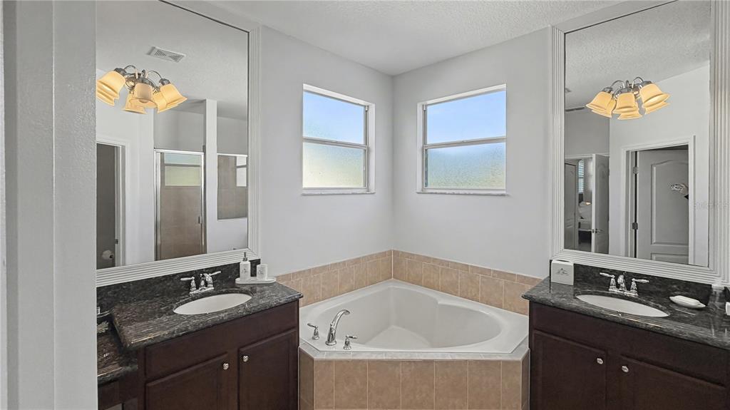 6673 Helmsley Circle Windermere, FL 34786 - Photo 27 of 36